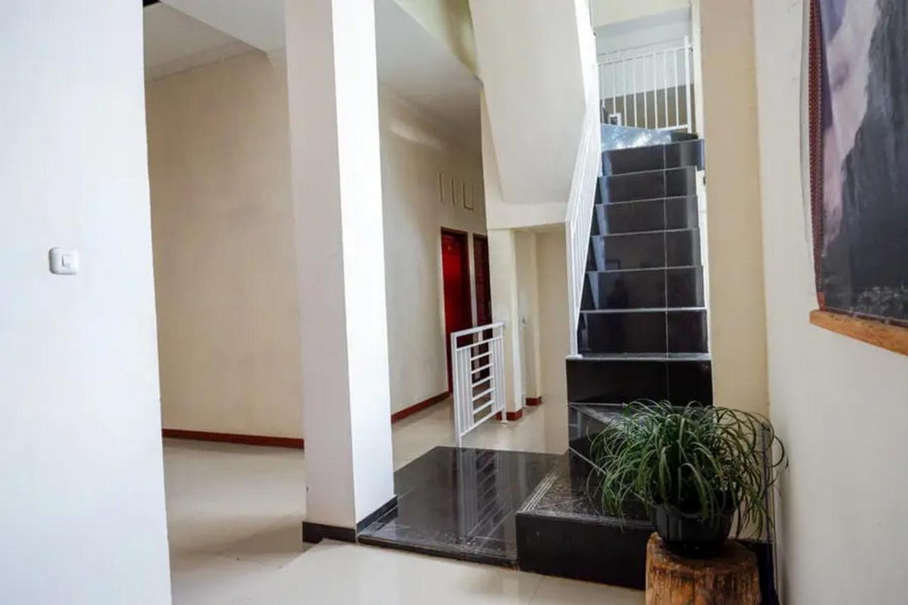 Reddoorz At Makale Tana Toraja Hotel Ngoại thất bức ảnh